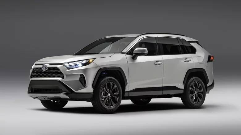 2022'de Satın Alabileceğiniz En Yakıt Verimli 15 Araba 3