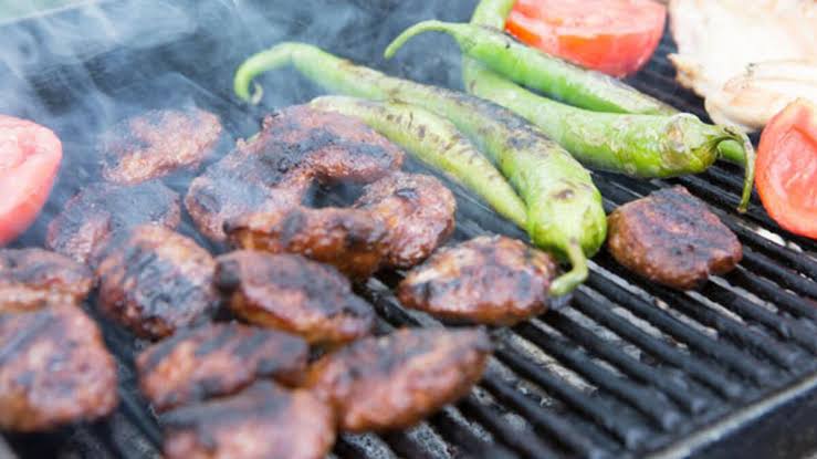 Piknik yapmak yasak mı, mangal yasağı kalktı mı? Ormana girmek yasak mı? Antalya'da Piknik ve mangal yasağı kalktı mı? Piknik yerleri ne zaman açılacak? Kayseri'de piknik ve mangal yasağı kalktı mı, piknik ve mesir