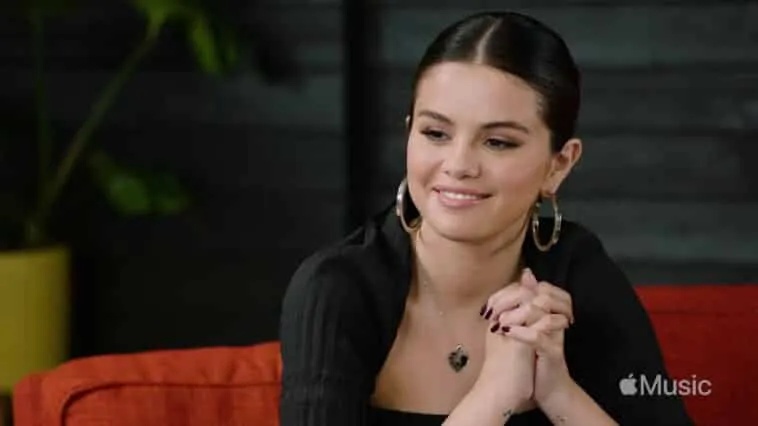 Chris Evans ve Selena Gomez'in görüşeceği söylentileri hayranlar tarafından yalanlandı