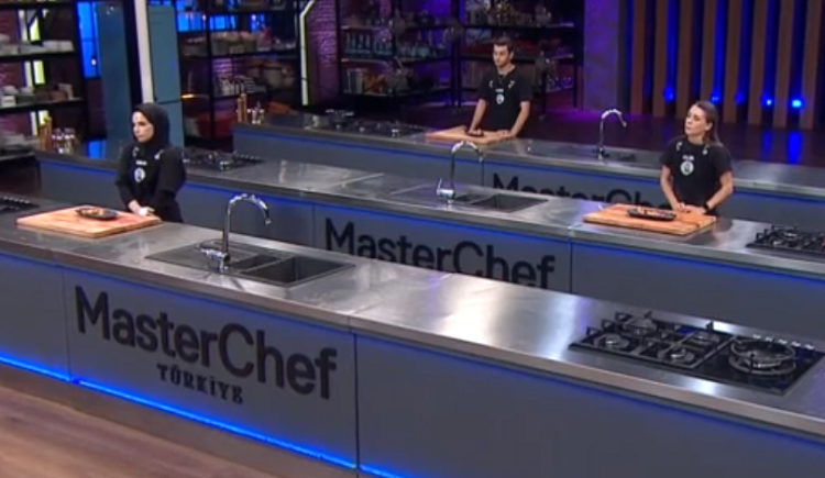 24 Ekim MasterChef kim elendi? 2021 MasterChef’te kim gitti? Rabia bu hafta elenmekten kurtulamadı!