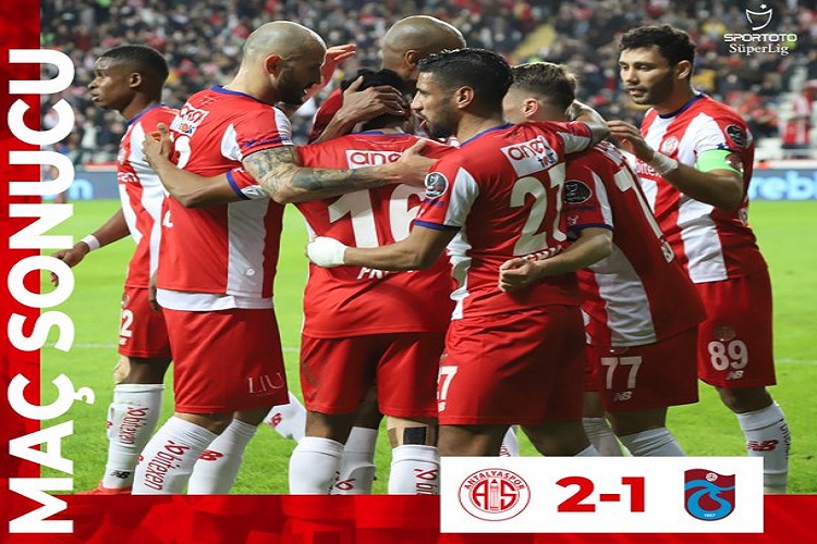 Özet: Antalyaspor 2-1 Trabzonspor maç özeti ve golleri izle Bein Sport Lig Tv Antalya Trabzon maç sonucu