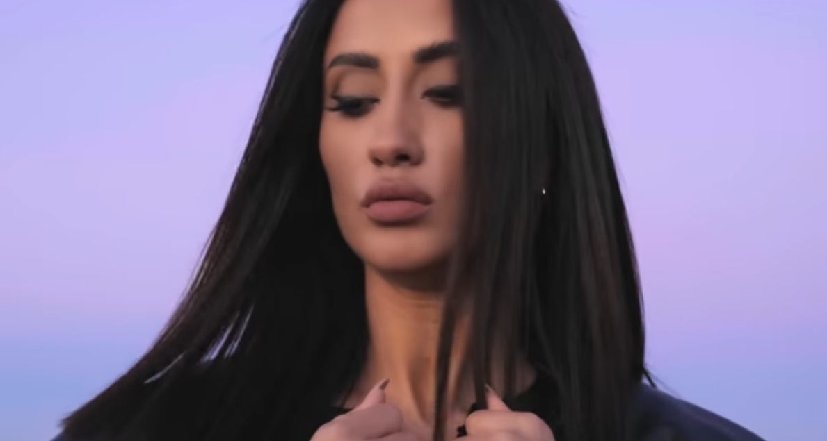 Özge Şafak kaç yaşında, nereli, kimdir?