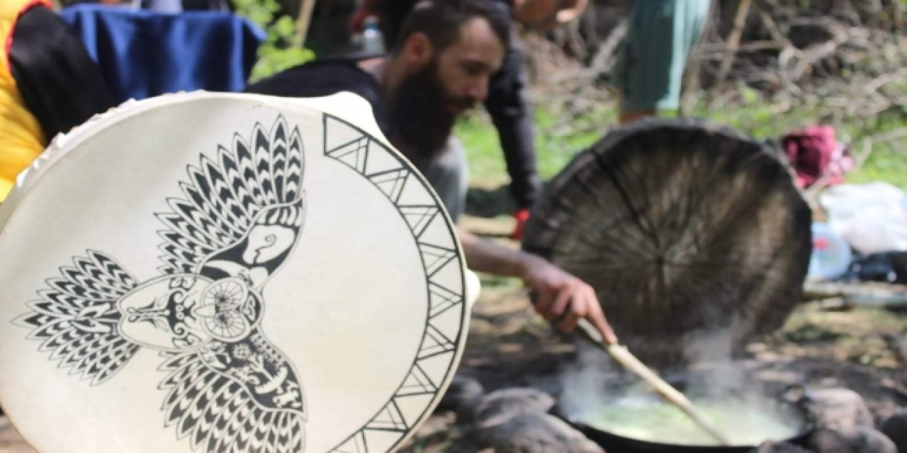 Kutsal Kam / Şaman Davulu