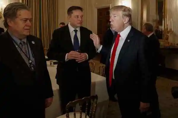 Twitter, Trump'ı 'serbest konuşma' Elon Musk ile geri getirme planının olmadığını söyledi