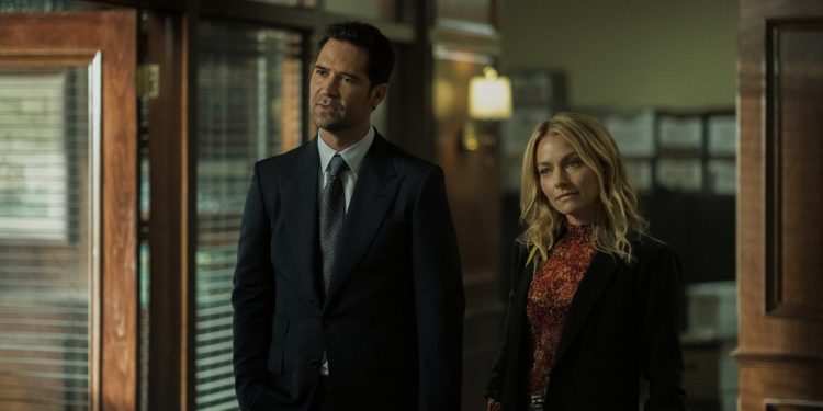 Netflix'te Manuel Garcia-Rulfo'nun oynadığı The Lincoln Lawyer ne hakkında?
