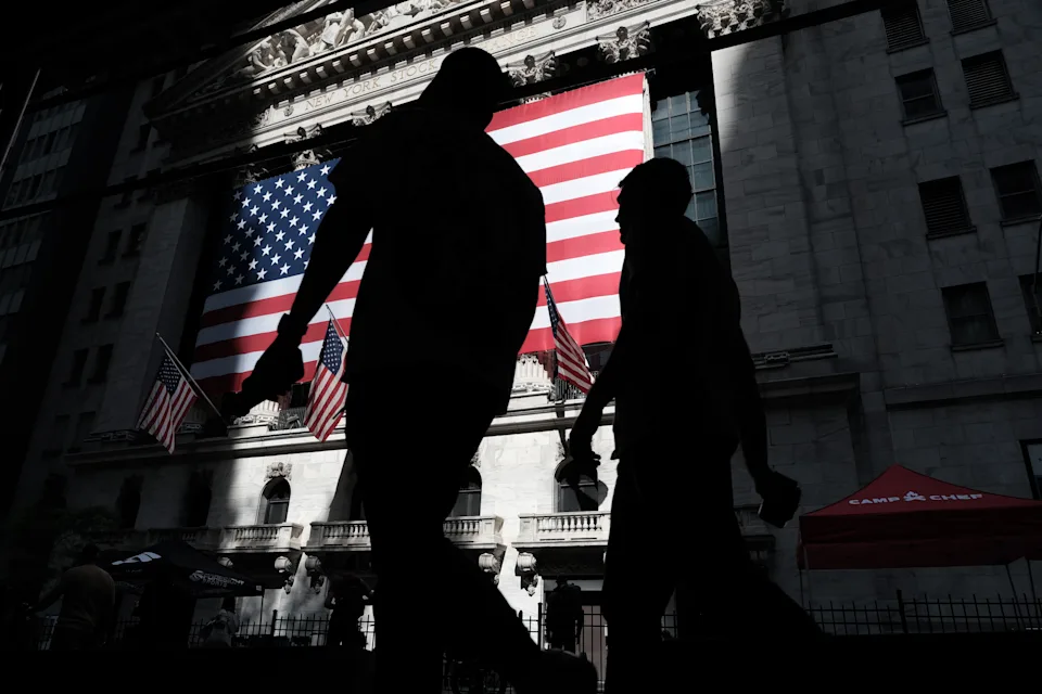 Wall Street düştü, Snap'in uyarısı tüyler ürpertti