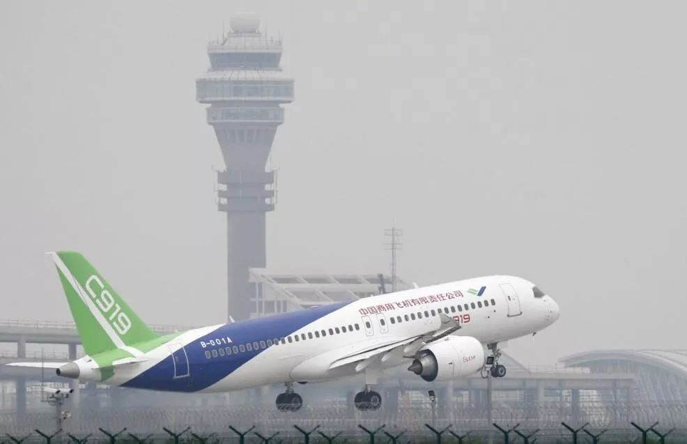Çin, Boeing ve Airbus ile rekabet etmek için yerli C919 jetini onayladı