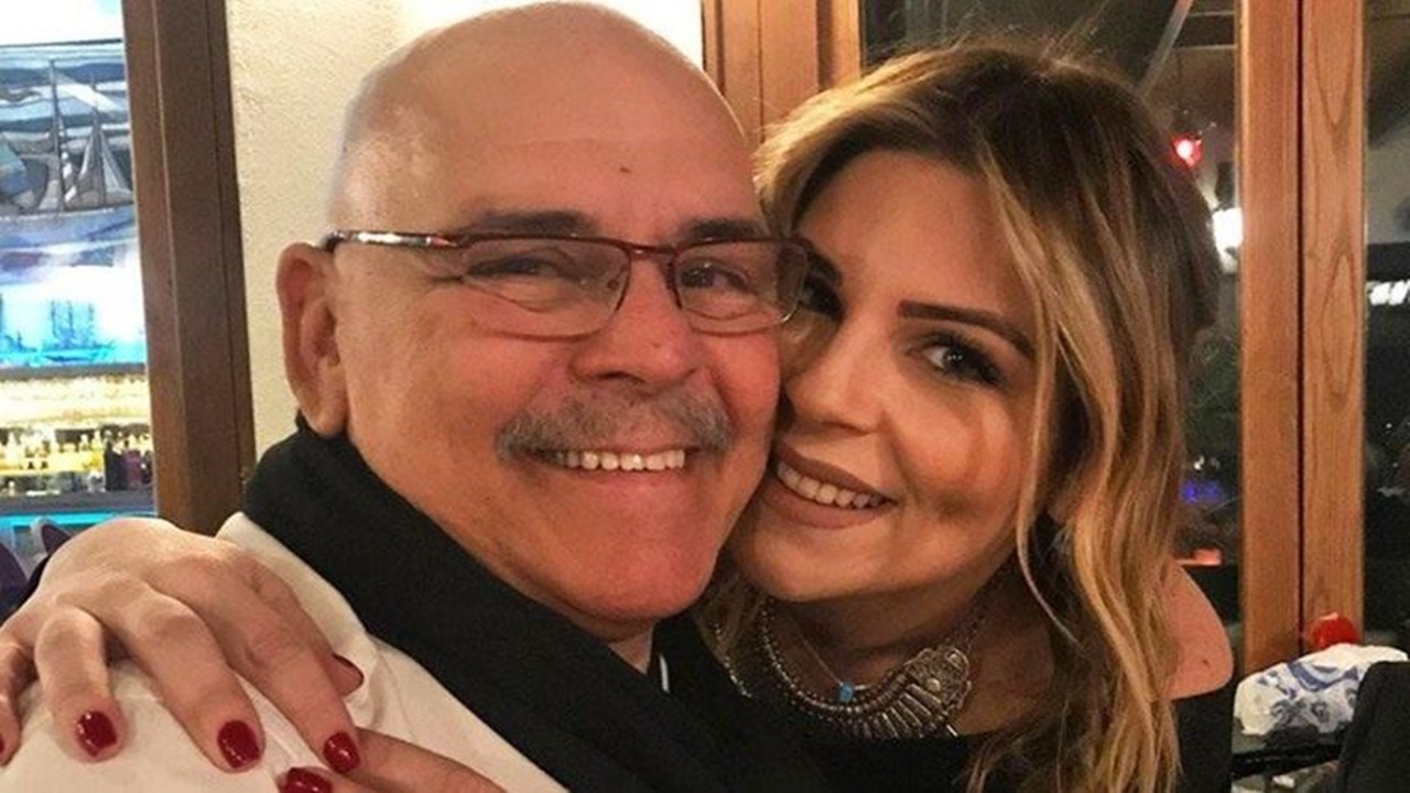 Pelin Öztekin İğrenç Mesajı Böyle İfşa Etti Pelin Öztekin'e Büyük Şok