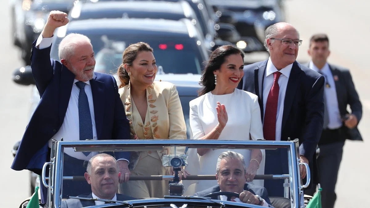 Brezilya’nın yeni Devlet Lideri Lula yemin etti.