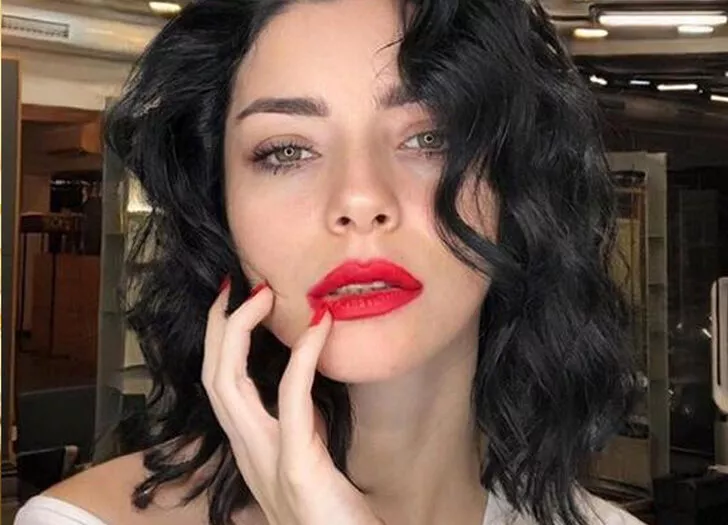 Merve Boluğur "Merve'nin annesi olsam pataklarım" diyen Selen Görgüzel'e öfke kustu