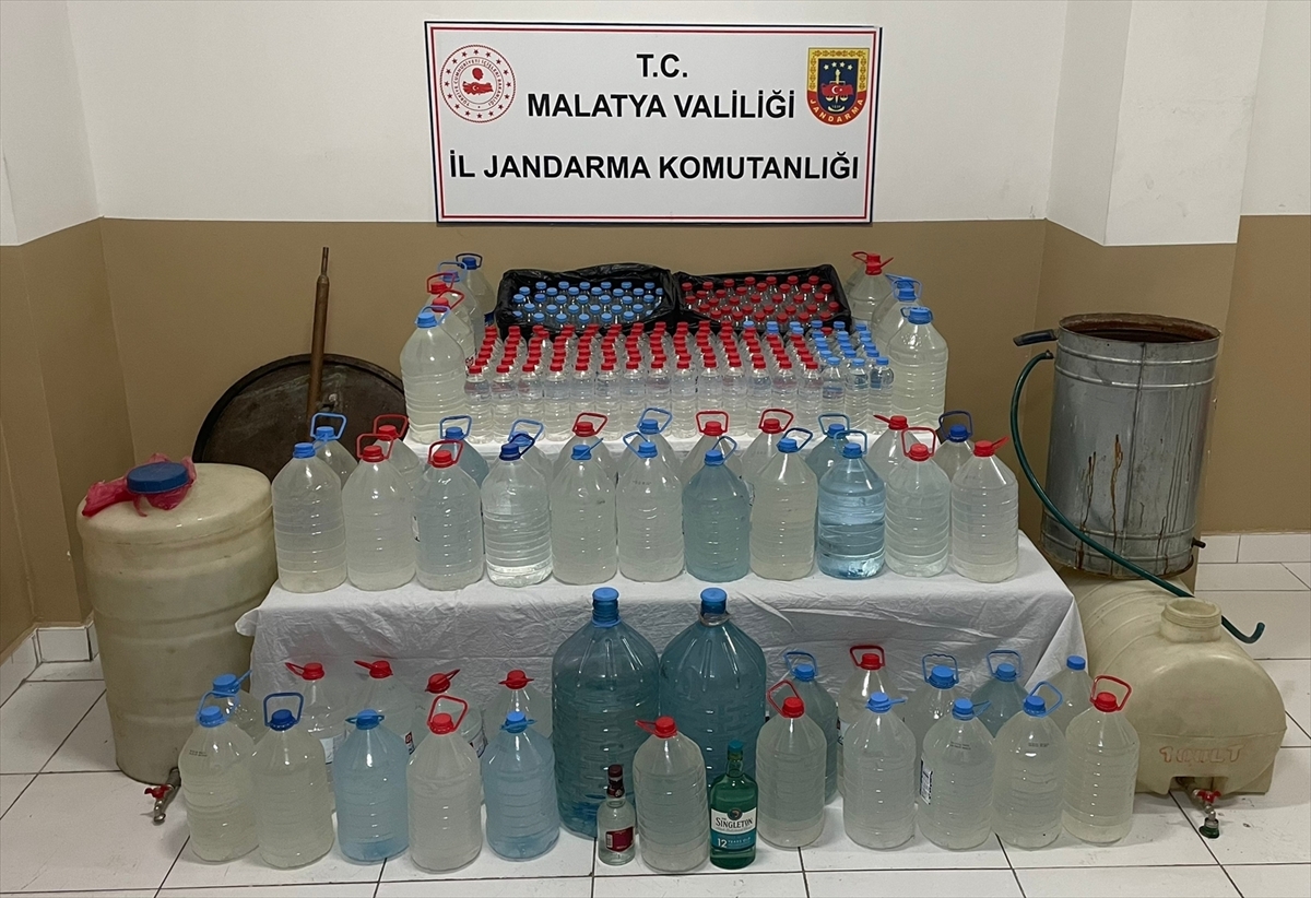 Malatya'da 5 bin 336 litre sahte alkol ele geçirildi