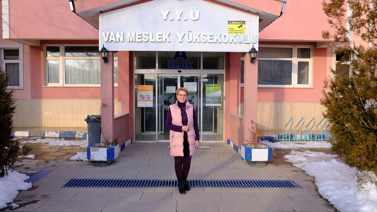 Üniversiteyi 60 yaşında kazanan kadının hedefi yüksek lisans