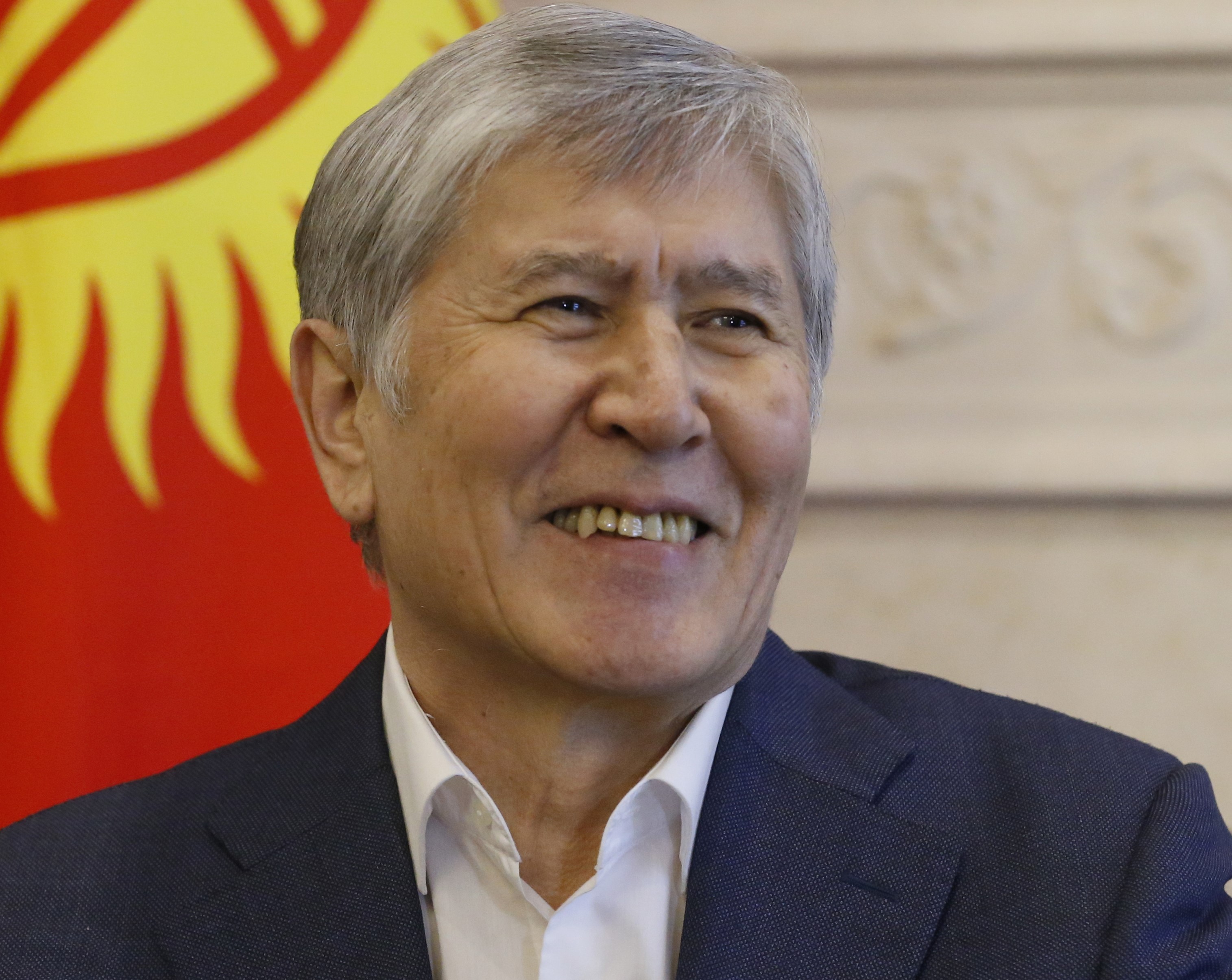 Kırgızistan'da 3,5 yıldır tutuklu olan eski Cumhurbaşkanı Atambayev hapishaneden çıktı