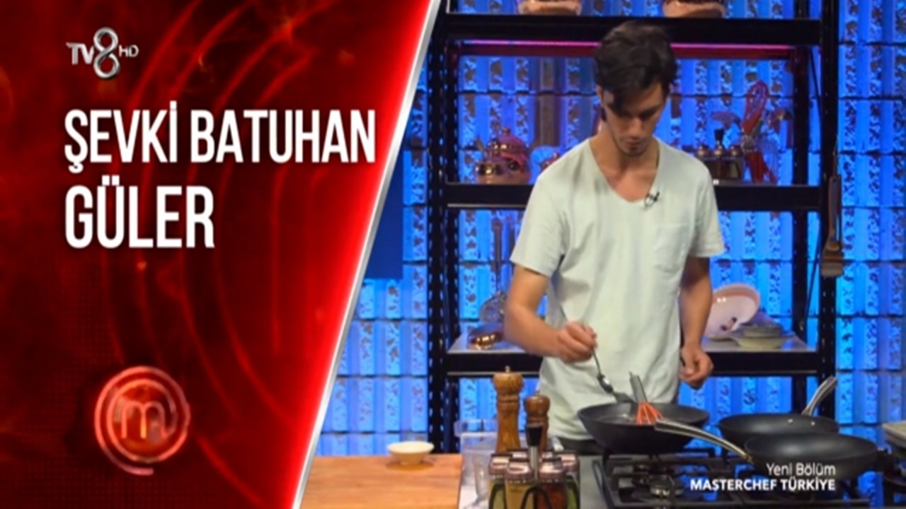 Masterchef Yarışmacının Yemeği Düşüyordu Masterchef Korkutan Anlar