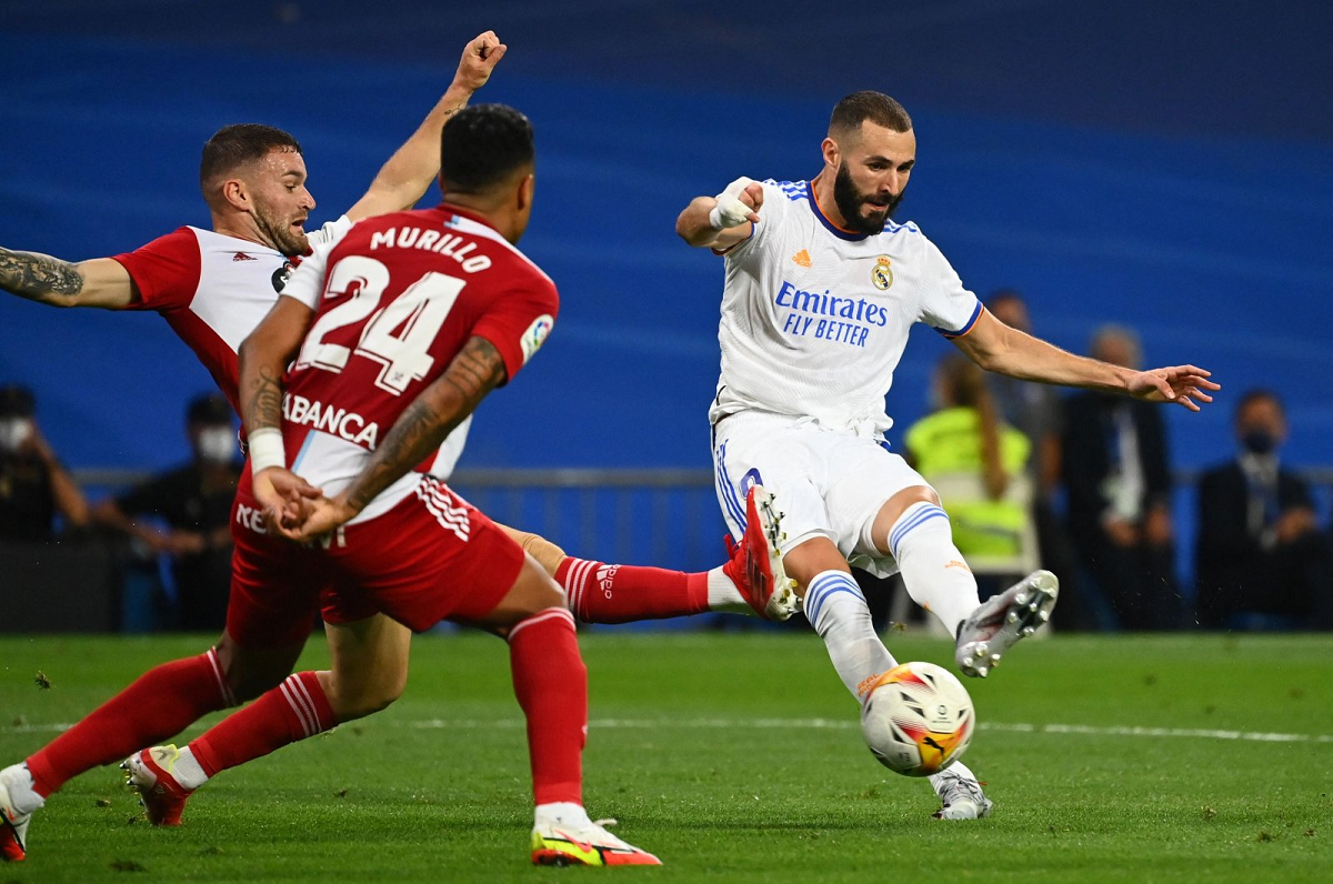 Benzema hat trick, Real Madrid'in Bernabeu eve dönüşünü aydınlattı