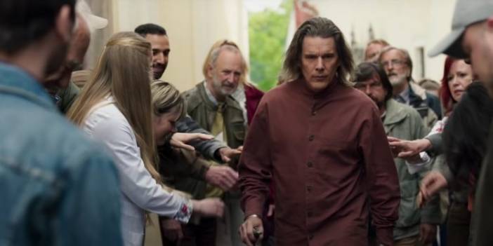 Moon Knight'daki Pul Dövmesinin Anlamı Nedir?