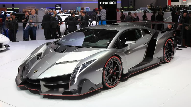 lamborghini-veneno-roadster-4-5-million.jpg